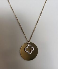 Collier gravure avec trèfle